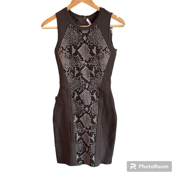 Diane Von Furstenberg Franca Bodycon Snake Print Dress - Size P - Picture 2 of 10